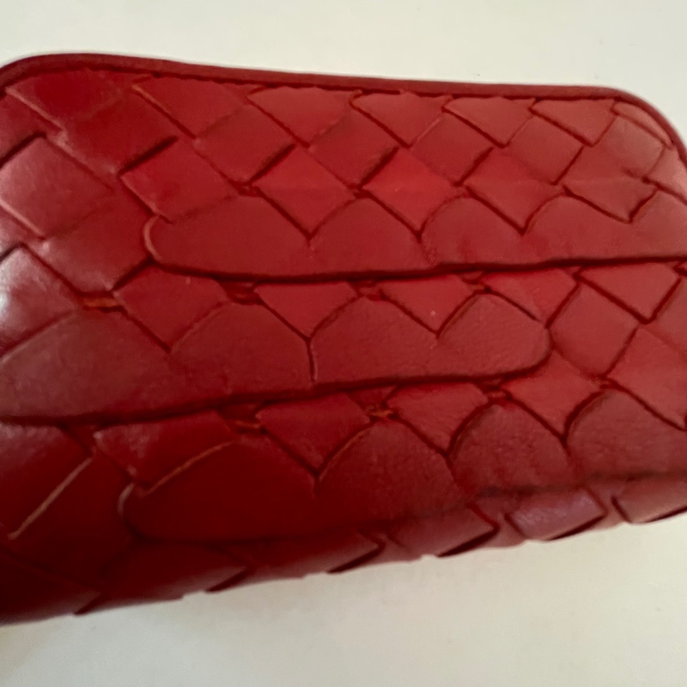 Bottega Veneta Intrecciato Leather Red Ruffle Zip Compact Wallet/Card/Coin Case - Picture 10 of 16